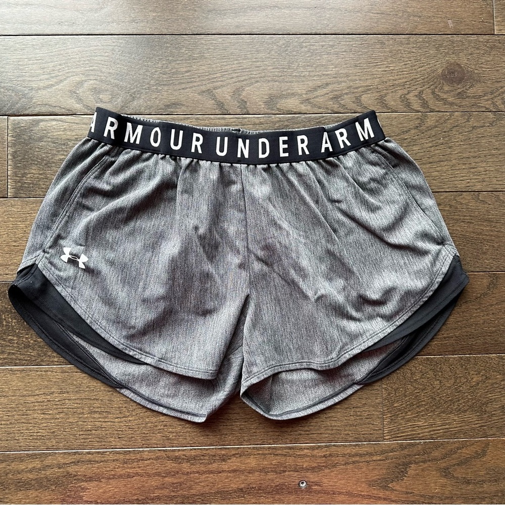 Women's UA Play Up 3.0 Twist Shorts